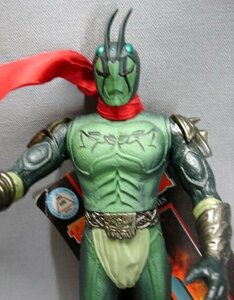 【中古】 仮面ライダークウガ 怪人シリーズ 08 バッタ種怪ゴ・バダー・バ