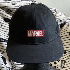 ブラックカラーキャップ【MARVEL マーベル】スナップバック帽子CAP/フリーサイズ(56cm)男女OK♪ユニセックス仕様