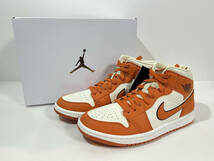 【送料無料】【新品】ウィメンズ27㎝ Nike WMNS AirJordan1 MID SportSpice　ナイキ ウィメンズ エアジョーダン1 ミッド スポーツスパイス_画像2