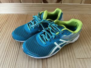 美品 アシックス レーザービーム 22.0 22cm メッシュ ランニングシューズ ランニング 陸上 軽量 軽い asics 緑 黄緑 グリーン かっこいい