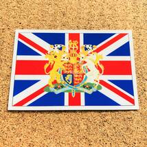 1□イギリス国旗＋国章ステッカー Sサイズ 5x7.5cm 1枚 即買□屋外耐候耐水シール 紋章 ユニオンジャック British flag かっこいい EM EU_画像1