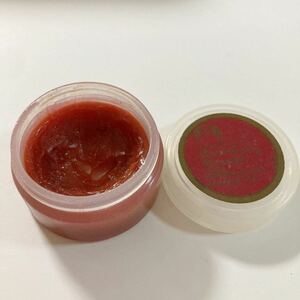  The Body Shop * cranberry lip bar m* lip cream * lip bar m* Gold lame entering * regular price 550 jpy 