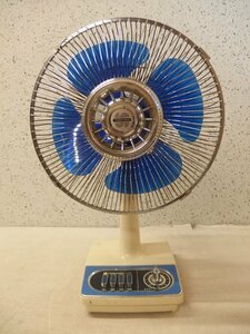 0730546k[ household goods flight ]TOSHIBA D-30D11 electric fan / Showa Retro /H59cm/ Toshiba / operation OK/ secondhand goods / pickup welcome [ Toyama : black part city ]