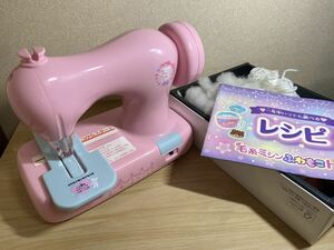 [feruti sewing machine recipe attached. knitting wool. remainder etc. ] operation OK toy sewing machine Takara Tommy 