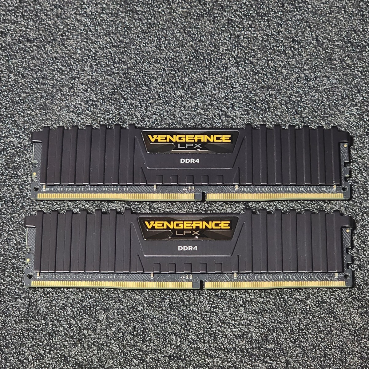 CORSAIR VENGEANCE LPX DDR4-2666MHz 16GB (8GB×2枚キット