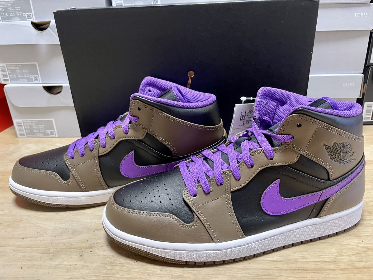 NIKEAIR JORDAN 1 LOW BROWN AND PURPLE 553558-215 （パロミノ)US１０