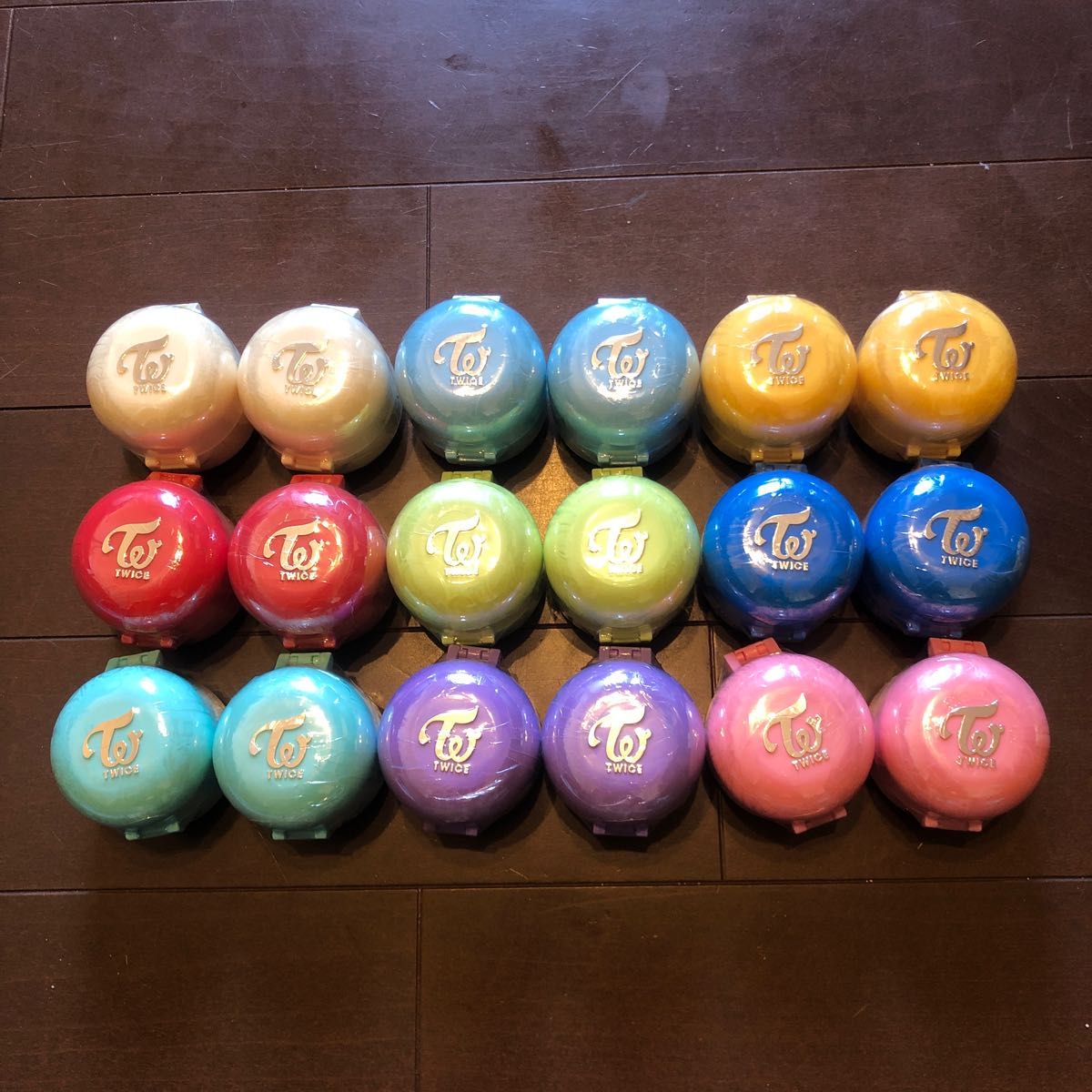 TWICE LOVELYS】リングコレクション TWICE ラブリー ガチャガチャ 9種