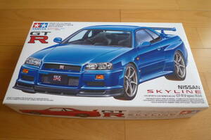 タミヤ　1/24　ニッサン　スカイライン　GT-R　Vスペック　R-34　ハードトップ　ITEM 24210