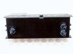 ET196V カルディナ トヨタカルディナ 時計 デジタル時計 クロック 中古フロント時計 83910-20640 即決(121825)