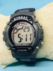 (V13)釣りに(*'▽')CYBEAT・デジタル（電池交換済み）ブラック・スポーツウォッチUSED（送料全国一律185円）素敵な時計です。