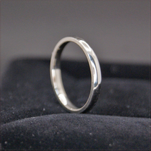 [RING] White Gold Plated Stainless Smooth Simple スムース シンプル ホワイトゴールド 2mm 甲丸スリム リング 20号 (1.6g) 【送料無料】_画像2