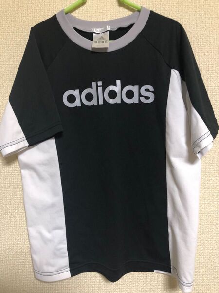 adidas Tシャツ 140㎝