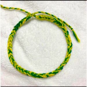 ミサンガ アンクレット ブレスレット 刺繍糸 アクセサリー ハンドメイド 緑 黄緑 黄色 グリーン イエロー