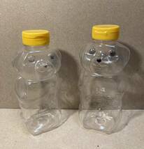 カークランドの「Honey Bear（ハニーベア）」 はちみつ空ボトル2個。プラスチック製_画像1