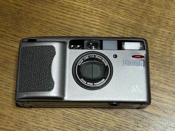 RICOH r1s フィルムカメラ コンパクトカメラ