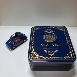 Majani Fiat 500 ミニカー 紺 マリーノ 専用缶有 キーチェーン1点付　マイアーニ　フィアット　青