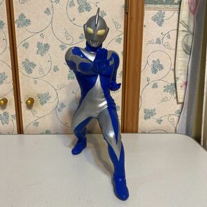 ウルトラマンコスモス　ウルトラマン　フィギュア　ソフビ　完成品 