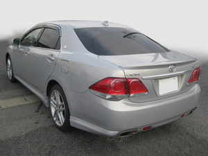 格安Must Sell！ 未使用 Toyota クラウ 200 前期後期共通 トRunXポイラー リアスポイラー Genuine Silverー 1F7 塗装済み 貼りincludedけ装着