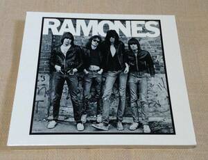 ラモーンズ「Ramones」