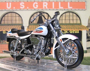 IXO made 1/24 der Goss tea ni Harley Davidson premium collection bike * art 1971 FX SUPER GLIDE
