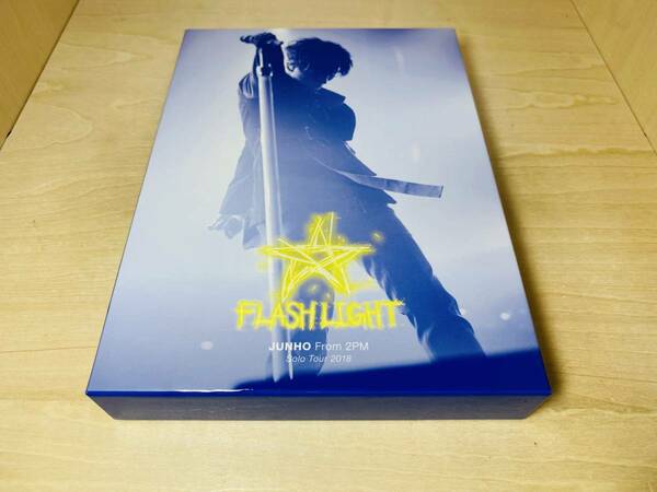 ■送料無料■ JUNHO (From 2PM) Solo Tour 2018 FLASHLIGHT (完全生産限定盤) [Blu-ray+DVD] ジュノ