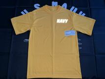 新品未使用タグ付き　MADE IN USA US NAVY ATHLETES DRI T-SHIRT SMALL イエロー_画像1