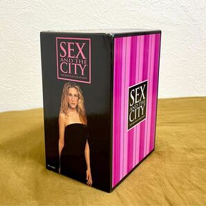 SEX AND THE CITY ESSENTIALS COLLECTION