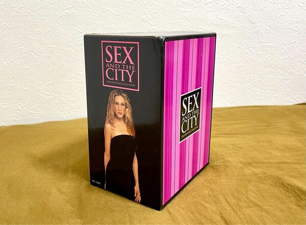 SEX AND THE CITY ESSENTIALS COLLECTION