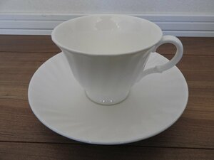 ** free shipping /ROYAL DOULTON Royal Doulton CASCADE rental ke-do cup & saucer white white **