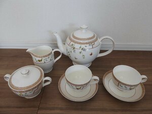 ★☆【送料無料】　Felicia Royal Bone China THAILAND ポット　茶器　シュガーポット　ミルクピッチャー　カップ＆ソーサー　２客セット