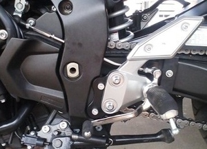 ＦＺ１　ＦＺ１/FAZER バックステップＫＩＴ　純正ステップ移動　新スタンド用