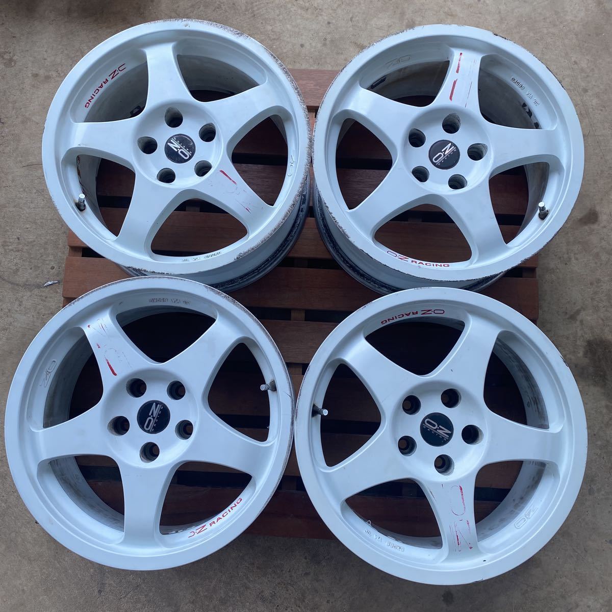 2023年最新】ヤフオク! -oz racing 114.3の中古品・新品・未使用品一覧
