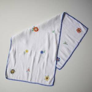  Germany Vintage flower embroidery table liner blue . taking . race rectangle tablecloth table Runner 