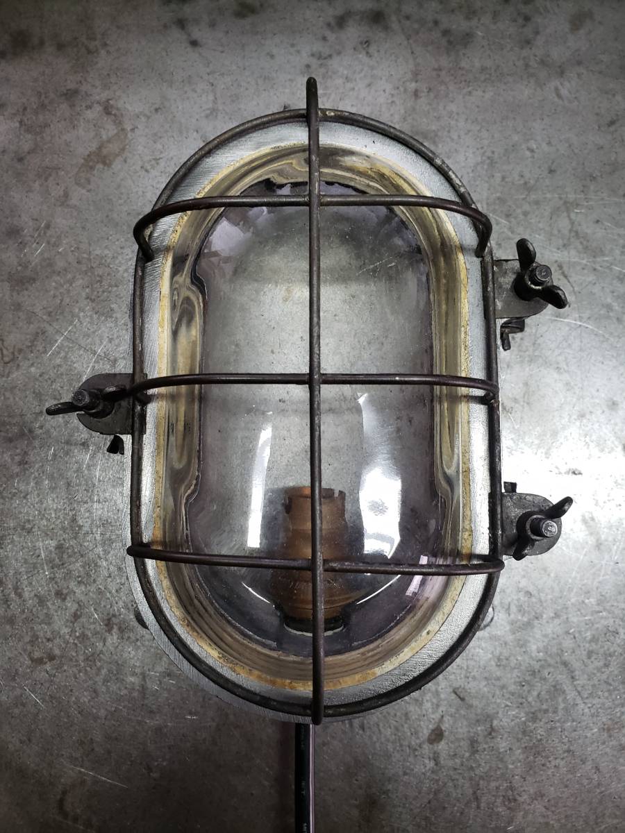 フランス 古い鋳鉄のカプセルランプ 工業系 ヴィンテージ 照明