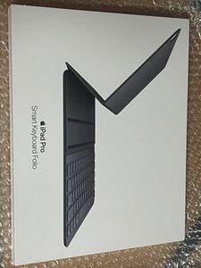 12.9インチ iPad Pro Smart Keyboard Folio