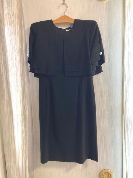 美品 東京ソワール 半袖ワンピース 黒 礼服 L ブラック soir peale
