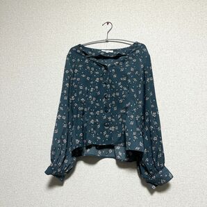 moussy 花柄ブラウス