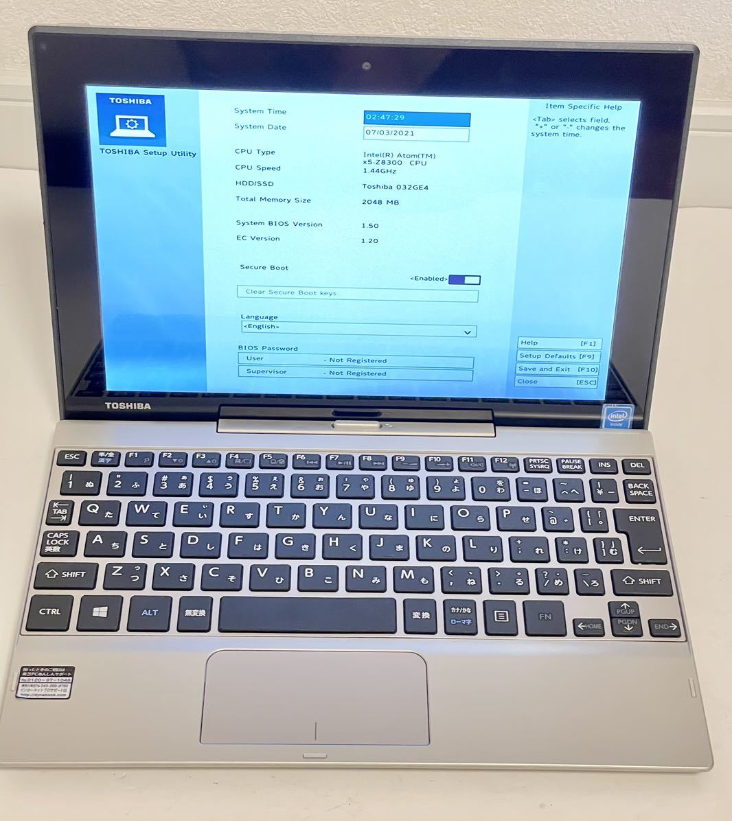 TOSHIBA Dynabook S40/TG Windows10 2GB/32GB Intel Atom x5-Z8300