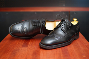 サントーニ◆Santoni◆UK7◆25～25.5㎝相当◆ブラック◆黒◆フルブローグ◆ウイングチップ◆外羽根◆ラバーソール◆イタリア