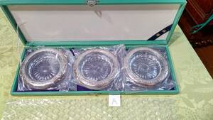 A 昭和レトロ 日本製 純銀 銀製×硝子 茶托 純銀縁取りガラスコースター 3枚セット（直径約10㎝）ケース入りレア