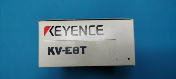 【新品未使用品】【送料無料】【 KV-E8T】 パネル取付型PLC KEYENCE【54_3】 
