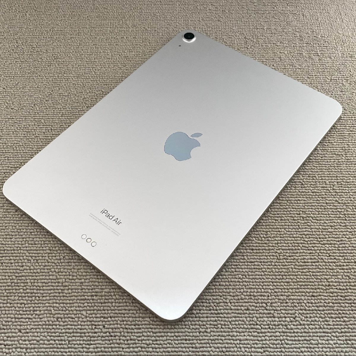 中古美品Apple アップルiPad Air 第5世代64GB Wi-Fi Starlight A2588