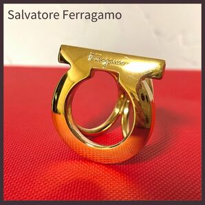 Salvatore Ferragamo サルヴァトーレフェラガモ ガンチーニ スカーフリング ゴールドカラー 
