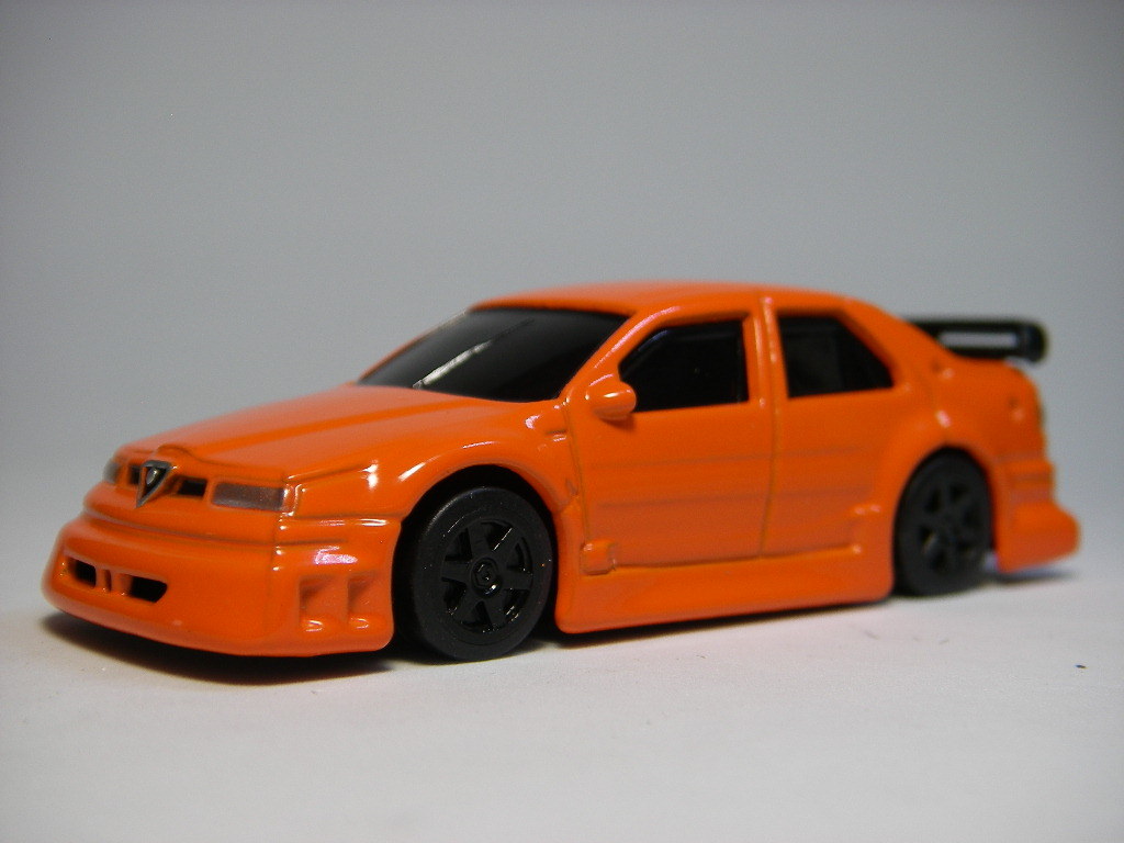 数量は多い MITICA 1/18 アルファ・ロメオ 155 2.5 V6 1992 Red