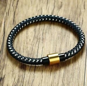  prompt decision ) man magnet buckle bracele black color leather 