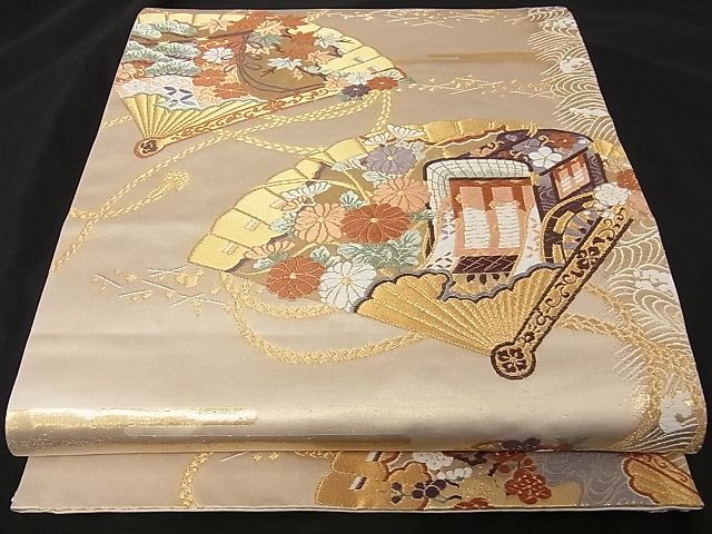 特別訳あり特価 六通 カラフルな帯 金糸 着物