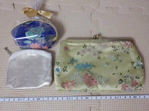 b19：中国 刺繍 お土産 ポーチ 化粧入れ 小銭入れ 自由に ファッション 小物 3点 まとめて