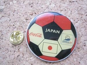 ピンバッジ 　日本代表　フランスワールドカップ　サッカーボール　国旗　コカ・コーラ