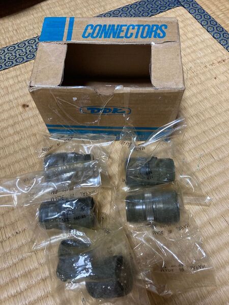 第一電子工業D/MS3101A22-23Pケーブルレセプタクル(ソリッドシェル)