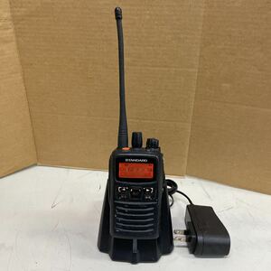 N173/ STANDARD / standard VXD450U digital simple transceiver ( charger,bate Lee attaching MCD-31/MPA-39A MOTOROLA)